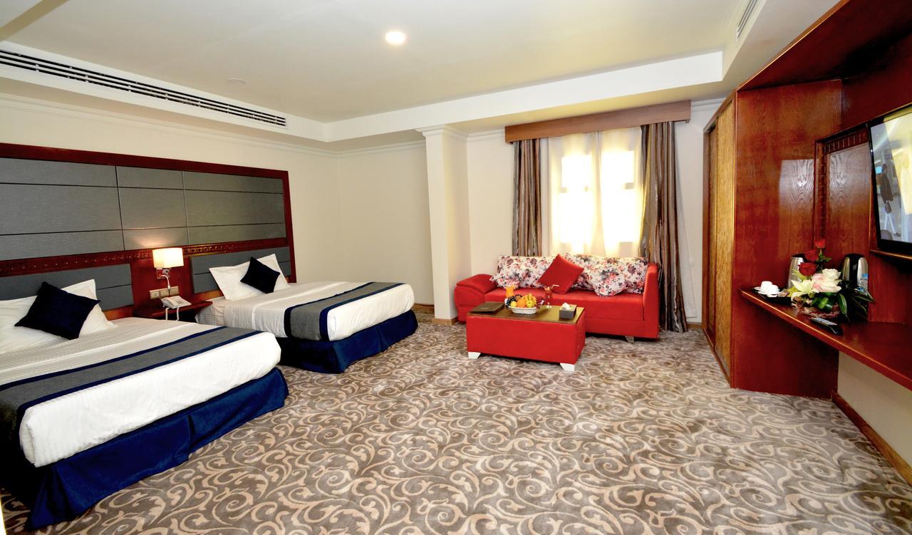 Aparthotel Grandeur East 3*